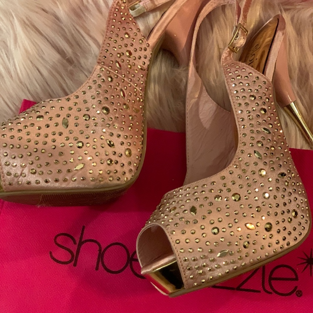 ELOISE BLUSH SHOEDAZZLE SLINGBACK